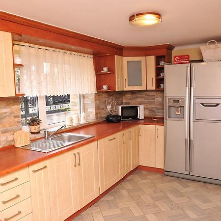 Pokoje I Apartamenty Iwona チェホチネク エクステリア 写真